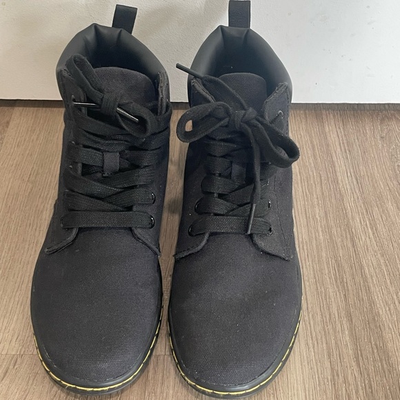 DR. MARTENS MAELLY BOOTS | Size 6 EUC - Picture 4 of 8